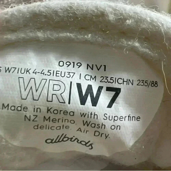 Allbirds shoes size 7  - Picture 4 of 4